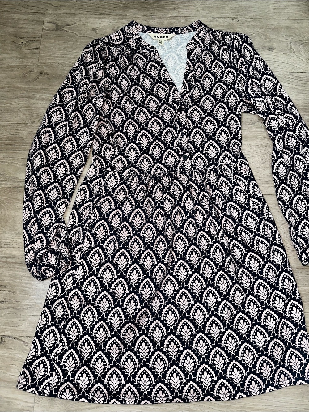 Boden Black and White Long-Sleeve V-Neck Printed Dress